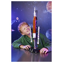 LEGO Technic NASA Artemis Space Launch System Rocket 42221