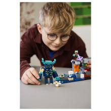 LEGO Minecraft The Warden Encounter LEGO Minecraft The Warden Encounter