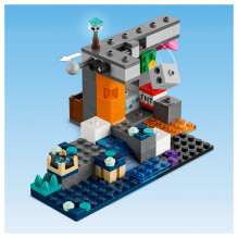 LEGO Minecraft The Warden Encounter