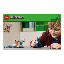 LEGO Minecraft The Warden Encounter LEGO Minecraft The Warden Encounter
