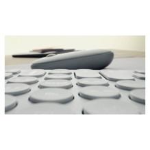 Logitech 910-007015 mouse