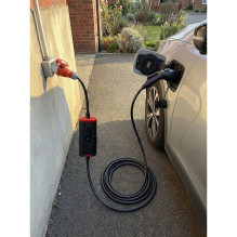 Charging cable 480 V - type 2 (16A, 3 phases 11 kW - 15m) Charging cable 480 V - type 2 (16A, 3 phases 11 kW - 15m)