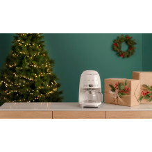 Smeg 50's Style Drip Filter Coffee Machine DCF02CREU Cream Smeg 50's Style Drip Filter Coffee Machine DCF02CREU Cream
