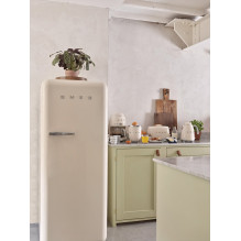Smeg 50's Style Drip Filter Coffee Machine DCF02CREU Cream Smeg 50's Style Drip Filter Coffee Machine DCF02CREU Cream