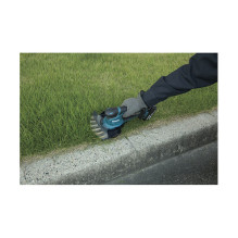 Makita DUM604ZX cordless grass shear
