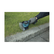 Makita DUM604ZX cordless grass shear