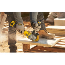 STANLEY FatMax SFMCG710B kampinis šlifuoklis STANLEY FatMax SFMCG710B kampinis šlifuoklis