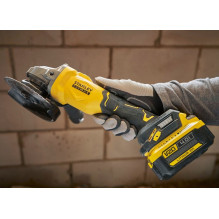 STANLEY FatMax SFMCG710B kampinis šlifuoklis STANLEY FatMax SFMCG710B kampinis šlifuoklis