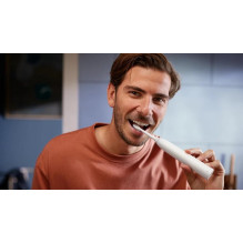 Electric toothbrush Philips Sonicare 5300 HX7108 / 01, white Electric toothbrush Philips Sonicare 5300 HX7108 / 01, white