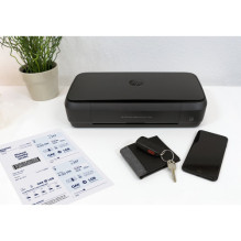 HP „OfficeJet 250 Mobile“ daugiafunkcis spausdintuvas (juodas, USB / WLAN, nuskaitymas, kopijavimas) HP „OfficeJet 250 Mobile“ daugiafunkcis spausdintuvas (juodas, USB / WLAN, nuskaitymas, kopijavimas)
