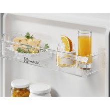 REFRIGERATOR BUIT-IN ENS3SE18S ELX REFRIGERATOR BUIT-IN ENS3SE18S ELX