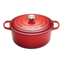 Le Creuset Signature...