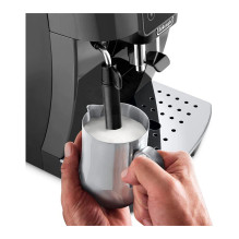 DeLonghi Kaffeemaschine Magnifica ECAM 220.22.GB Schwarz DeLonghi Kaffeemaschine Magnifica ECAM 220.22.GB Schwarz