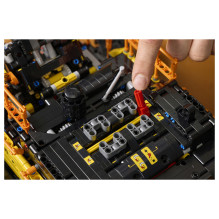 LEGO Technic Volvo EC500 Hybrid Bagger 42215 LEGO Technic Volvo EC500 Hybrid Bagger 42215
