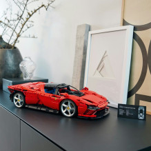 LEGO Technic Ferrari Daytona SP3 (42143) LEGO Technic Ferrari Daytona SP3 (42143)