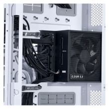 850W Lian Li EDGE EG0850 80 PLUS Platinum maitinimo šaltinis, PCIe 5.1, ATX 3.1 – 850 vatų, juoda 850W Lian Li EDGE EG0850 80 PLUS Platinum maitinimo šaltinis, PCIe 5.1, ATX 3.1 – 850 vatų, juoda