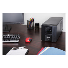 APC SMT750C nepertraukiamo maitinimo šaltinis (UPS)
