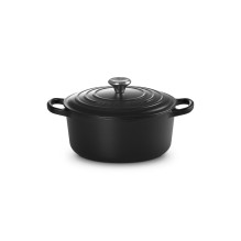 Le Creuset Signature...