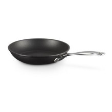 Le Creuset Tvirtas nelipnus...
