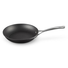 Le Creuset Tvirtas nelipnus seklus keptuvė 4,5x30cm (51112300010002) Le Creuset Tvirtas nelipnus seklus keptuvė 4,5x30cm (51112300010002)