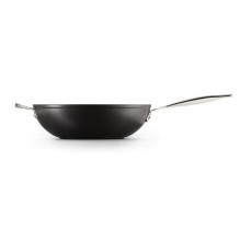 Le Creuset Tvirtas nelipnus keptuvė wok 30cm Black Silver (51104300010202) Le Creuset Tvirtas nelipnus keptuvė wok 30cm Black Silver (51104300010202)