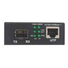 Optiskā šķiedras pārveidotājs Intellinet Network Solutions Intellinet 508216 Gigabit 1000Base-T RJ45 uz SFP slotu, PoE+ Optiskā šķiedras pārveidotājs Intellinet Network Solutions Intellinet 508216 Gigabit 1000Base-T RJ45 uz SFP slotu, PoE+