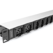 DIGITUS PDU 1HE 8xC13 2xC19 outputs 230V / 16A Black