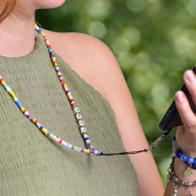 Riff PIXIE telefono virvelė / pakabukas / laido ilgis 68cm (34cm kilpoje) / ant kaklo BEADS Riff PIXIE telefono virvelė / pakabukas / laido ilgis 68cm (34cm kilpoje) / ant kaklo BEADS