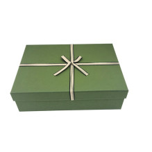 Dovanų dėžutė, įvairių spalvų, 29×21×9 cm Dovanų dėžutė, įvairių spalvų, 29×21×9 cm