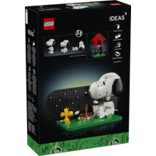 LEGO 21368 Peanuts: Snoopy's Doghouse LEGO 21368 Peanuts: Snoopy's Doghouse