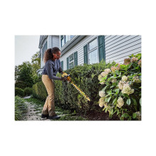 DeWALT DCMHT573X1-QW power hedge trimmer