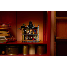 LEGO ICONS 11383 Mayor's House