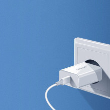 Ugreen Ugreen USB įkroviklis „Power Delivery 3.0“ Quick „Charge 4.0+“ 20W 3A balta (60450) balta Ugreen Ugreen USB įkroviklis „Power Delivery 3.0“ Quick „Charge 4.0+“ 20W 3A balta (60450) balta