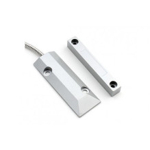 Magnetic contact for gates