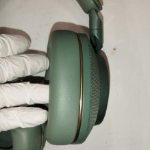 Outlet Grade B Bowers & Wilkins Px7 S2e Bluetooth Over-Ear Headphones, BT 5.2, NC, Forest Green EU Outlet Grade B Bowers & Wilkins Px7 S2e Bluetooth Over-Ear Headphones, BT 5.2, NC, Forest Green EU