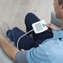 Medisana BU 512 Oberarm-Blutdruckmessgerät weiß Medisana BU 512 Oberarm-Blutdruckmessgerät weiß