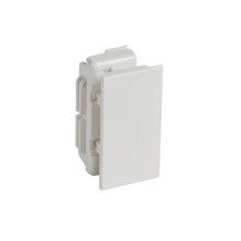 Fixing mechanism for tray...