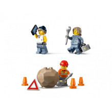 LEGO 60467 Heavy-Duty Recovery Tow Truck with Crane LEGO 60467 Heavy-Duty Recovery Tow Truck with Crane