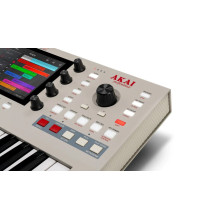 Akai MPC KEY 37 gen2 - darbo vieta Akai MPC KEY 37 gen2 - darbo vieta