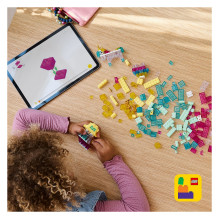 LEGO Classic Magical Transparent Box LEGO Classic Magical Transparent Box