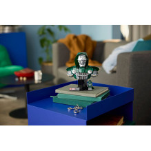 LEGO MARVEL 76345 Doctor Doom Bust