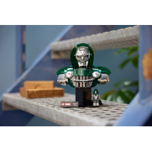 LEGO MARVEL 76345 Doctor Doom Bust
