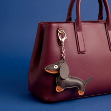 iLike Universal chain brown dachshund iLike Universal chain brown dachshund