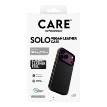 „CARE by PanzerGlass Solo“ veganiškas odinis dėklas, juodas, „MagSafe iPhone 17 Pro“ dėklas „CARE by PanzerGlass Solo“ veganiškas odinis dėklas, juodas, „MagSafe iPhone 17 Pro“ dėklas