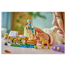 LEGO 42695 Draugai Arklys ir kumeliukas su arklio priekaba LEGO 42695 Draugai Arklys ir kumeliukas su arklio priekaba