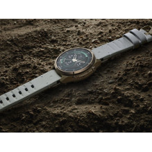 Garmin Fenix 9 Pro - inReach, 43mm Autumn Gold Titanium with Cream / French Grey Silicone Band