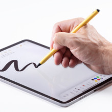 ZAGG Pro Stylus 2 universalus belaidžiu būdu įkraunamas pilkos spalvos. ZAGG Pro Stylus 2 universalus belaidžiu būdu įkraunamas pilkos spalvos.