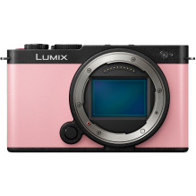 Panasonic Lumix DC-S9 Body...