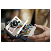 LEGO Ideas Polaroid OneStep SX-70 Camera