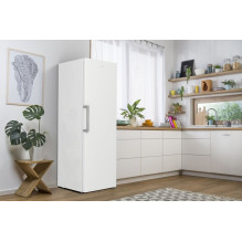 Gorenje Fristående frysskåp med stor kapacitet för daglig förvaring. Multiflow 360° säkerställer jämn kylning, medan NoF